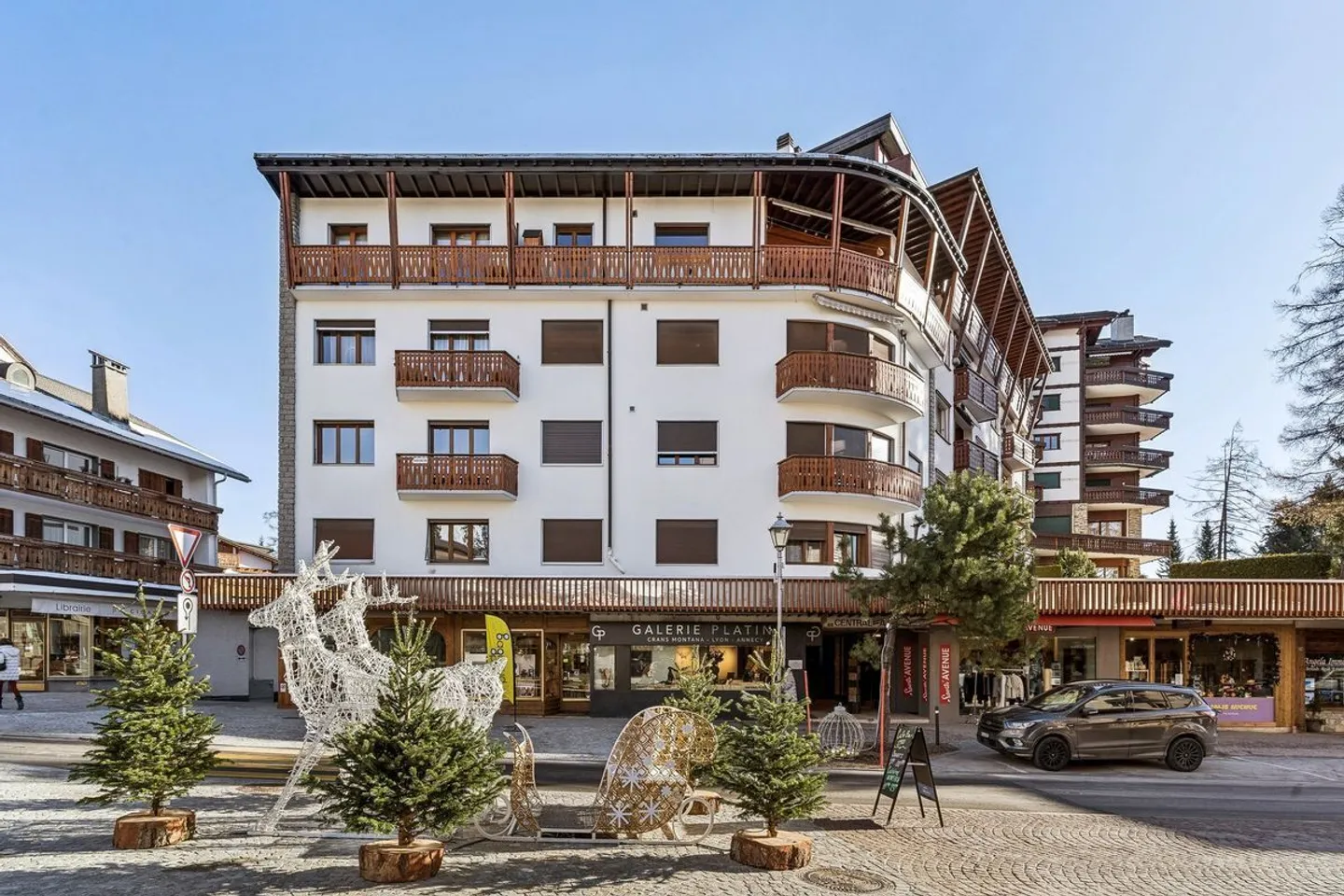 Occasione rara nel centro di Crans-Montana - Foto 10 di 11