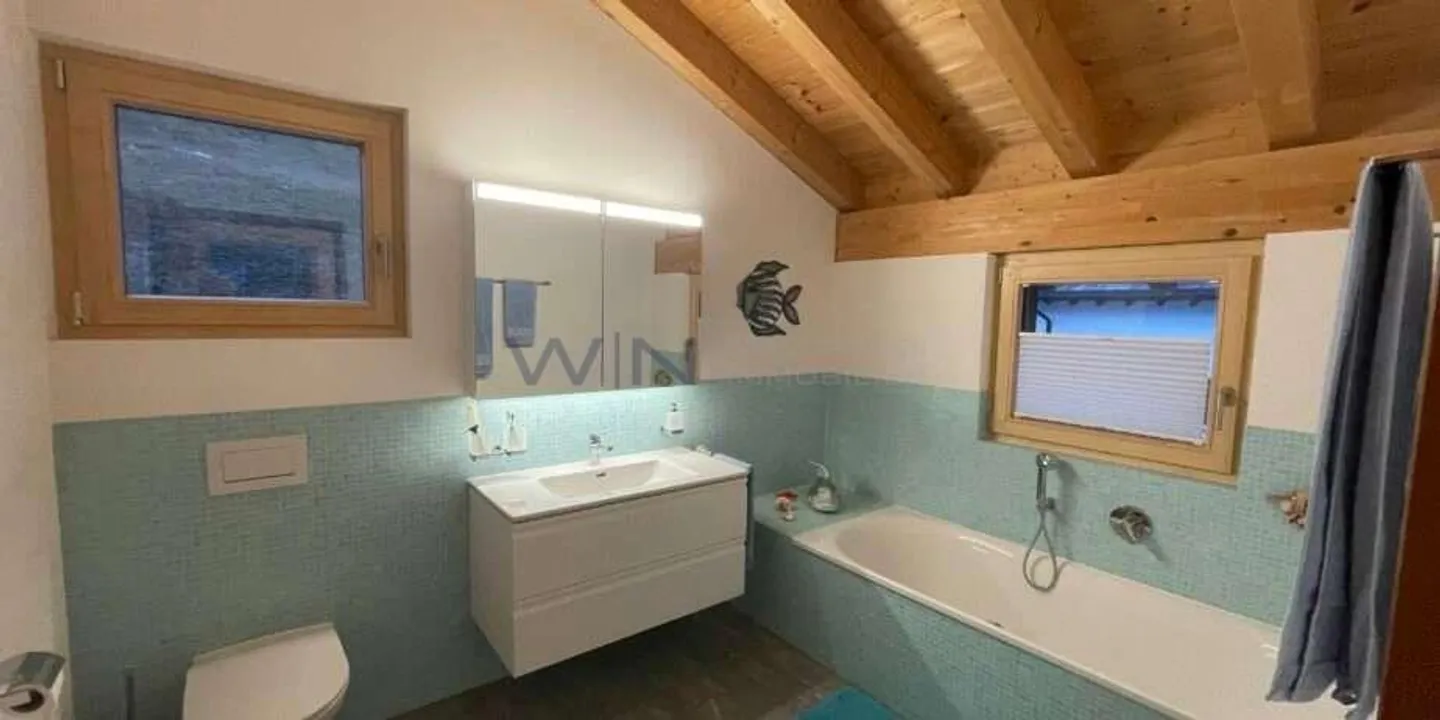 Stilvolles Einfamilienhaus mit Aussicht - Foto 7 von 13