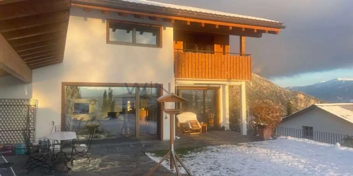 Stilvolles Einfamilienhaus mit Aussicht - Foto 1 von 13