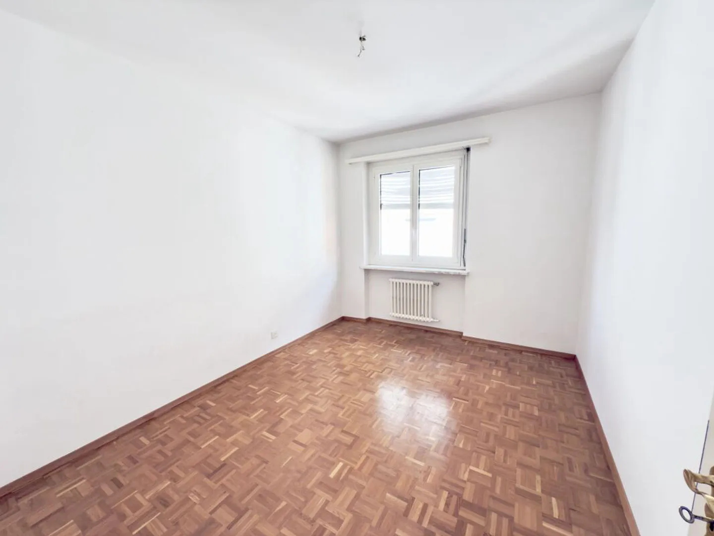 Ampio appartamento 4.5 locali in affitto  Via San Jorio, Locarno | Grosse 4.5-Zimmer-Wohnung zur Miete - Via San Jorio, Locarno - Foto 2 di 6