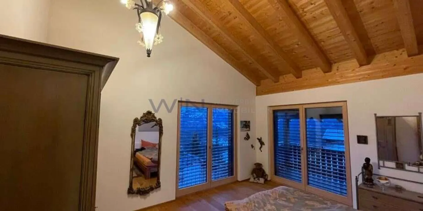 Stilvolles Einfamilienhaus mit Aussicht - Foto 10 von 13