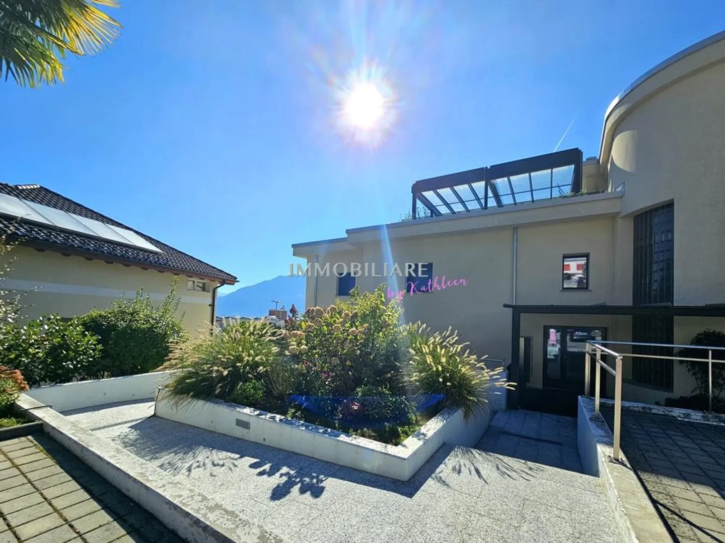 2.5-Room Apartment with Lake View and Sun Terrace - Like New and Comfortable... - Photo 11 of 14