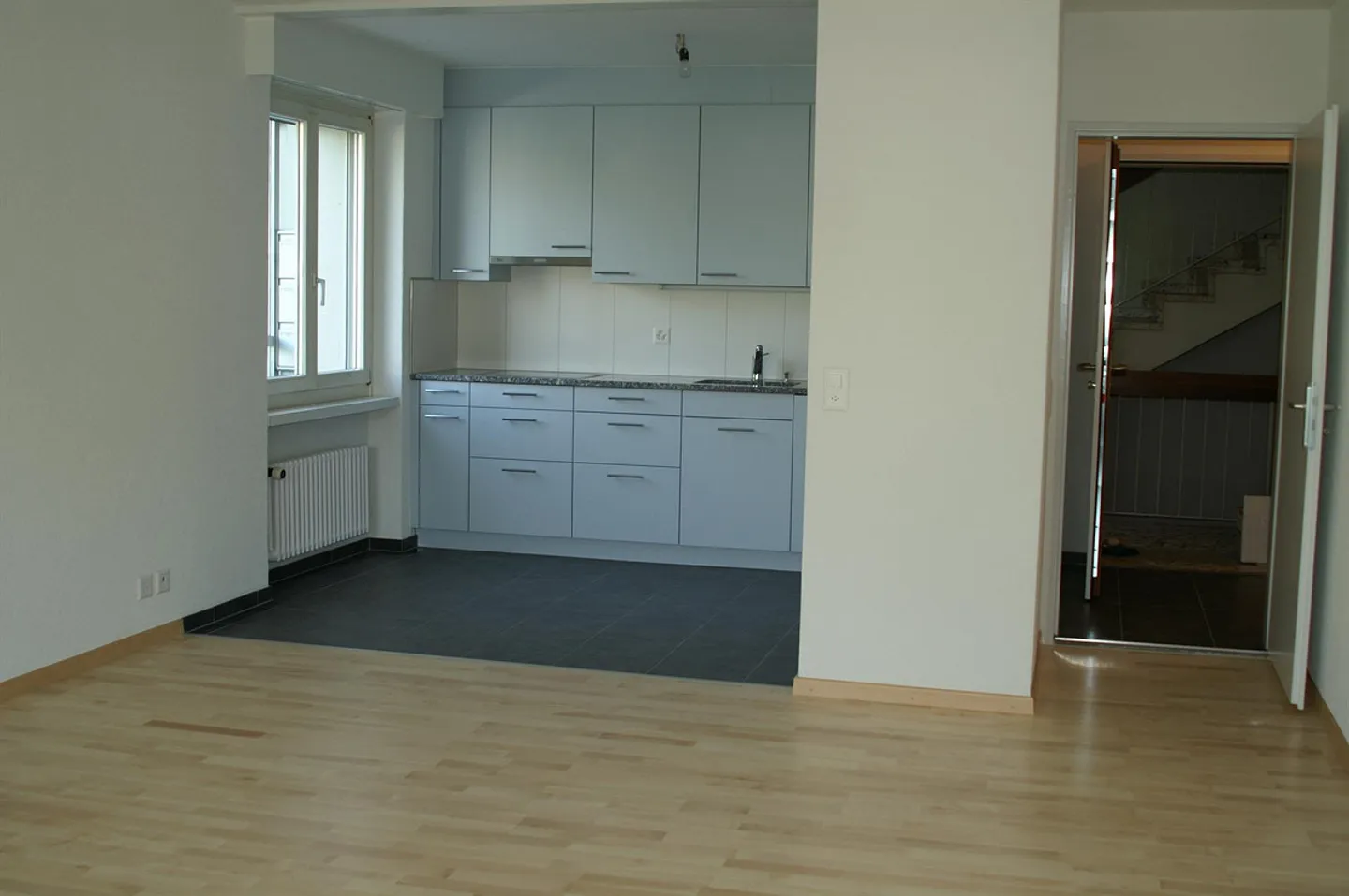 Nachmieter für 2 1/2 Zimmer Wohnung am Stadtrand von Zürich Nord - Foto 1 von 4