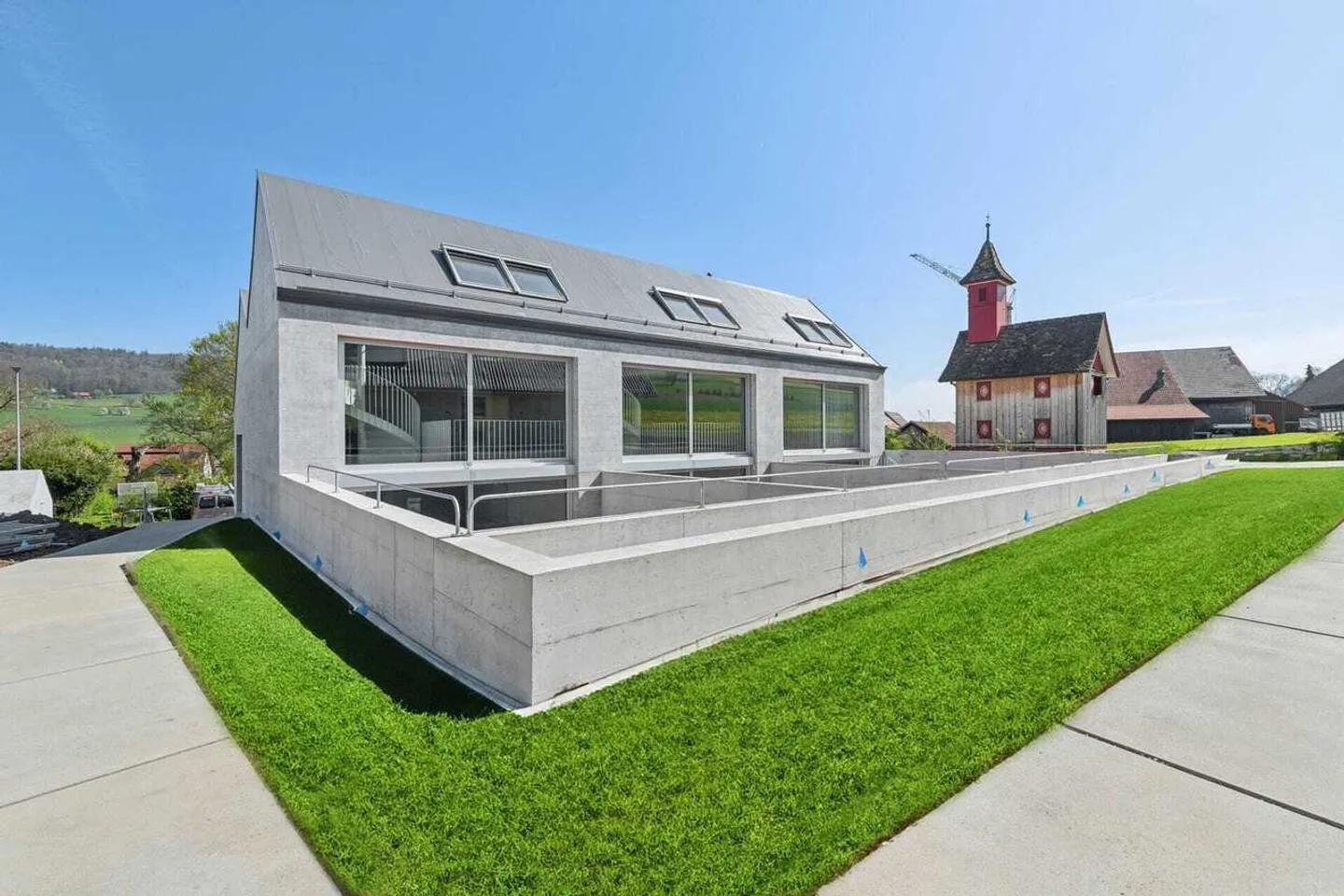Modern Townhouse with Atrium - Photo 3 of 13