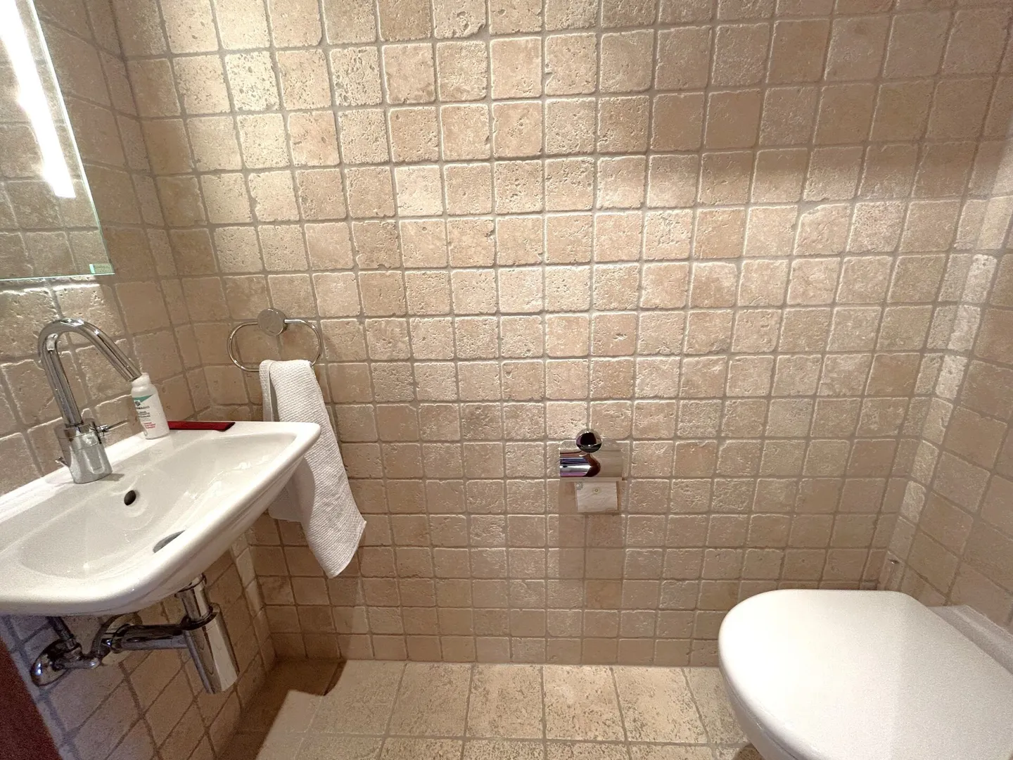 Chalet a schiera a 3 minuti dal centro della stazione. - Foto 11 di 15