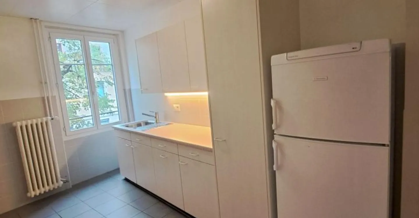 Lausanne, Chemin de Montelly 1, 2,5 Zimmer mit Balkon im 1. Stock - Foto 3 von 5