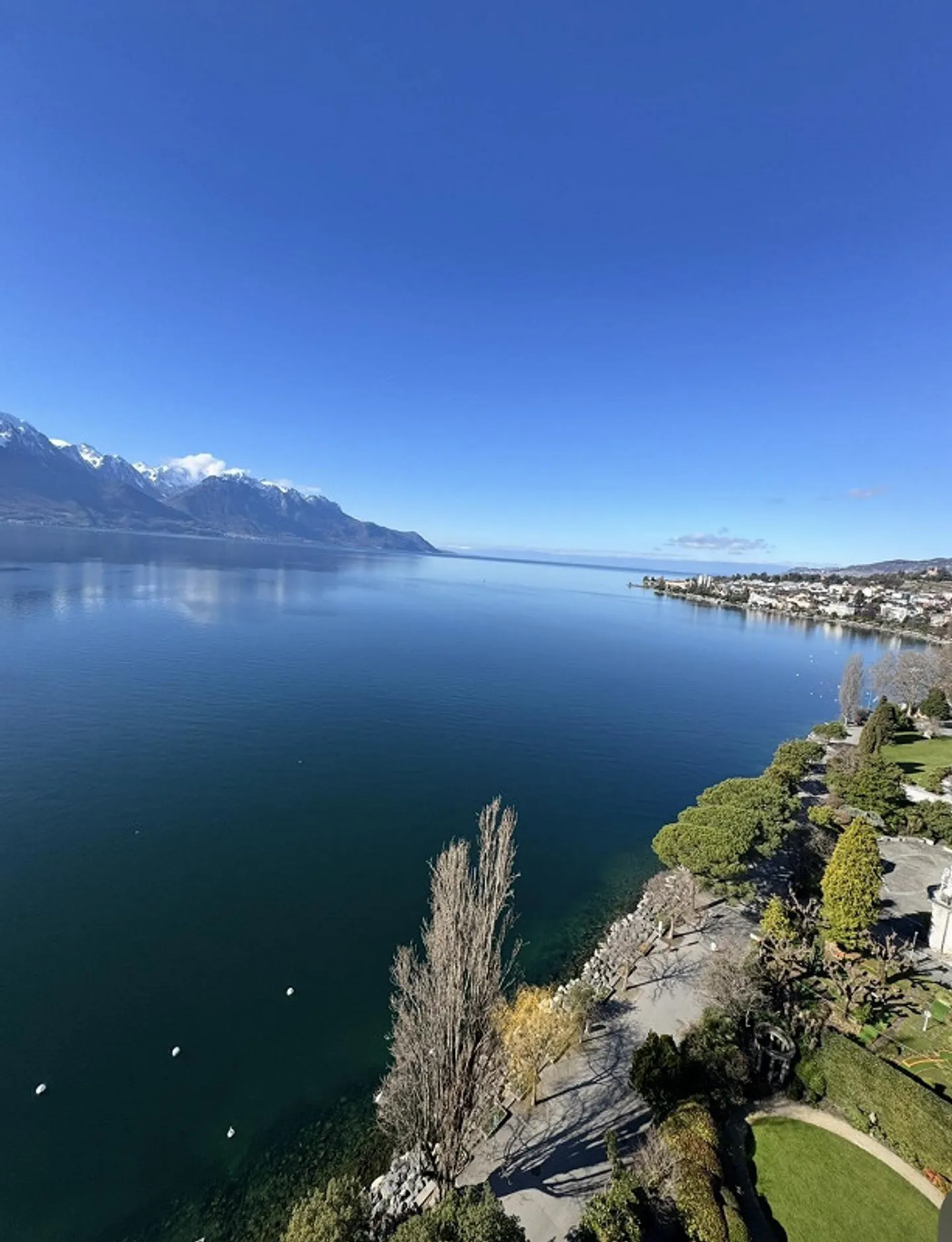 Appartement de luxe avec vue sur le lac - Photo 8 sur 12