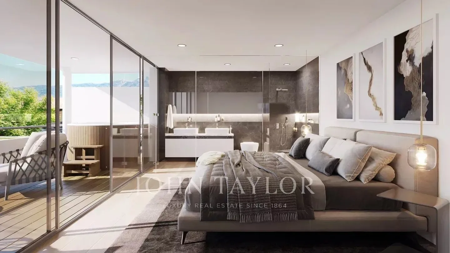 Luxury Villa with Custom Finishes - Photo 5 of 10