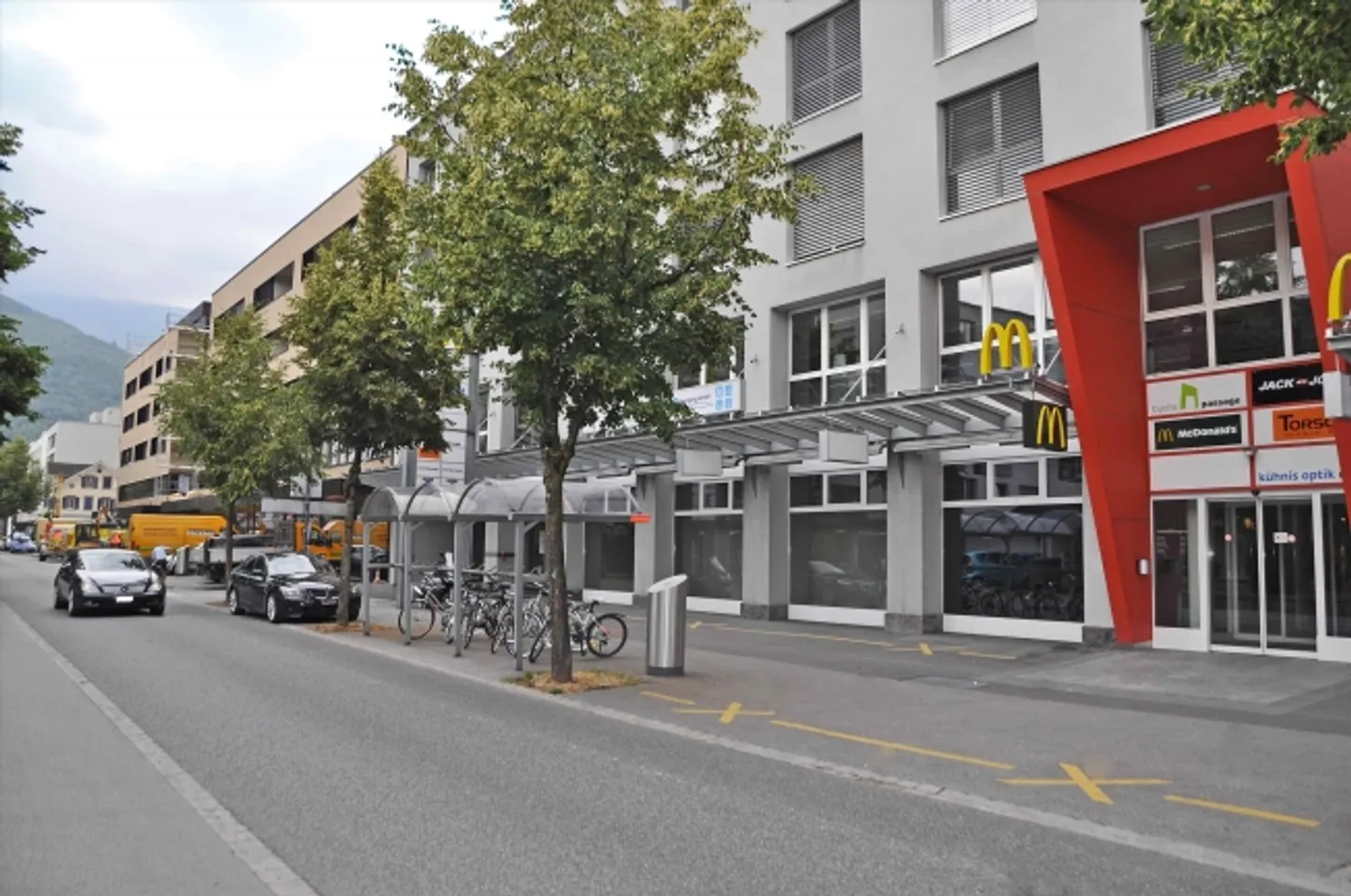 Negozio in affitto - Foto 3 di 12