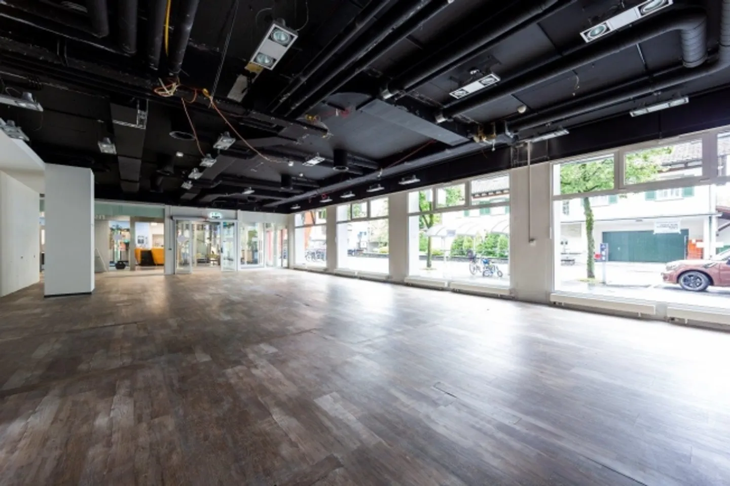 Negozio in affitto - Foto 4 di 12