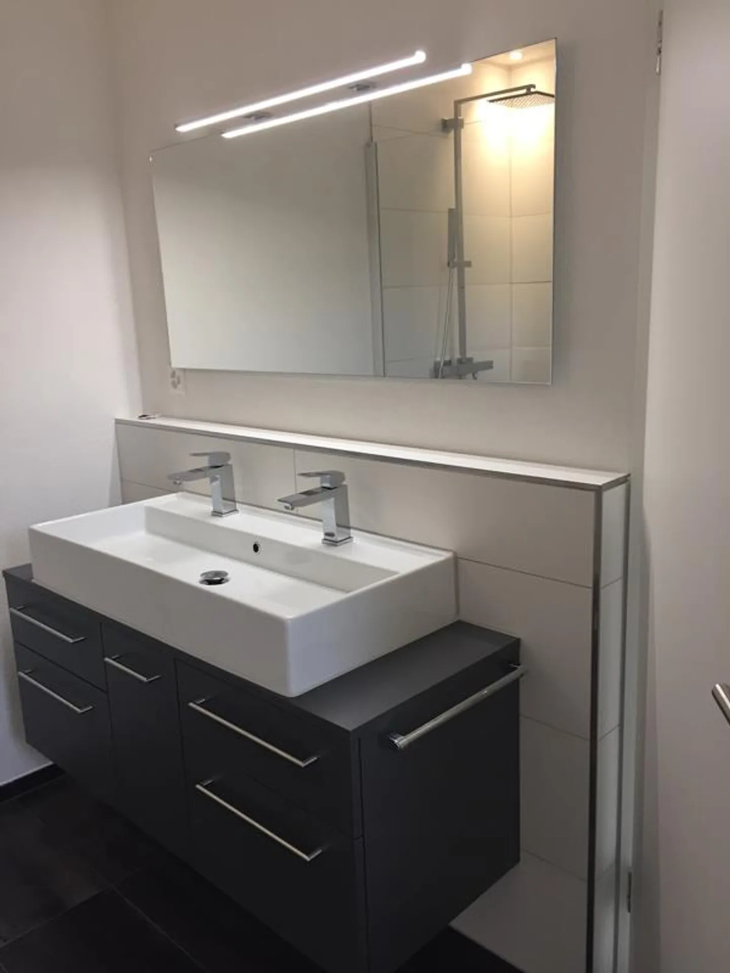 Très bel appartement de 4,5 pièces dans le meilleur emplacement - Photo 4 sur 9