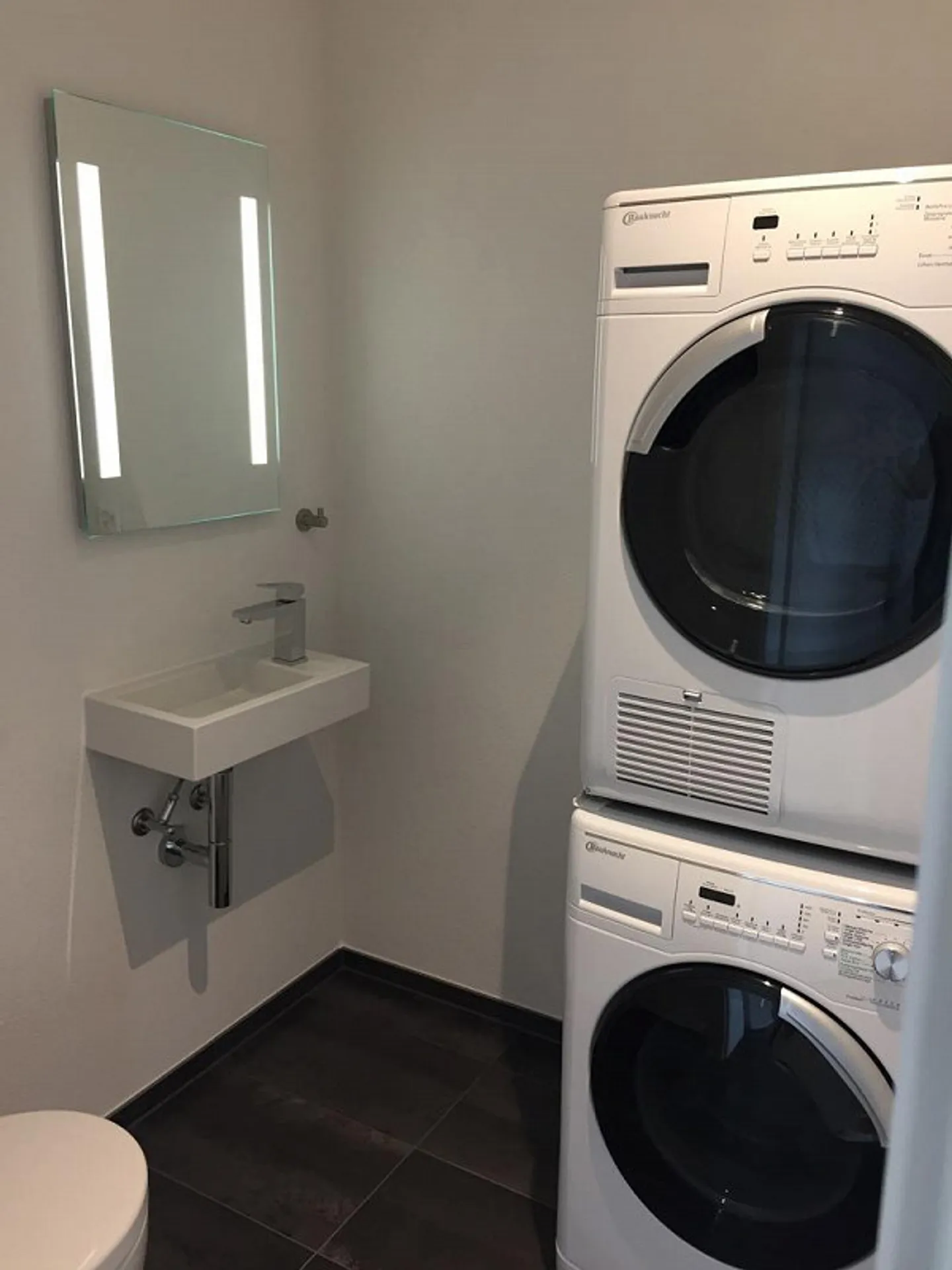 Très bel appartement de 4,5 pièces dans le meilleur emplacement - Photo 7 sur 9