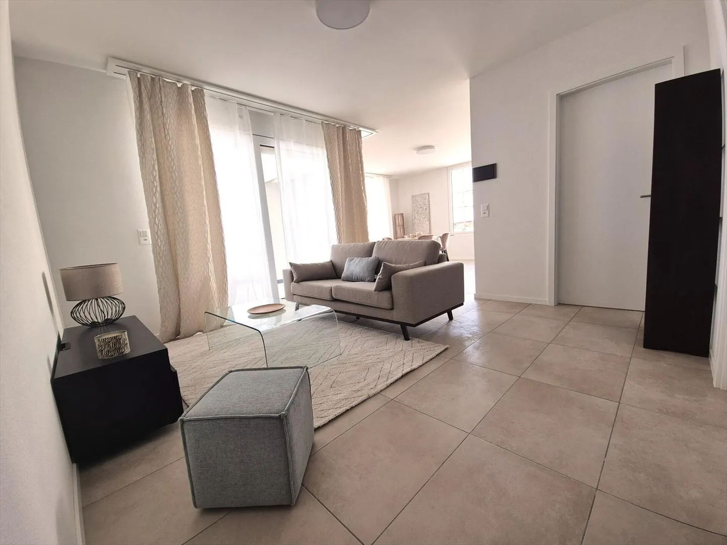 Prairie 2 - Appartement 2.5 pièces au 3ème étage - Photo 3 sur 8