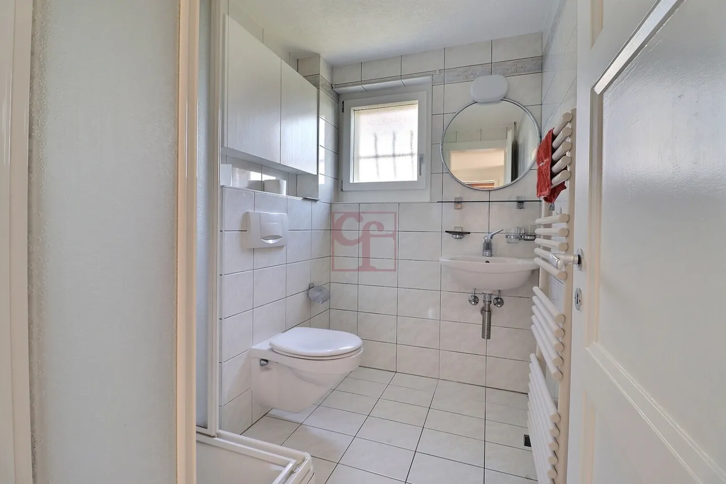 Grand 2.5 pc. (env. 75 m2) avec magnifique jardin arborisé  - Photo 6 of 16