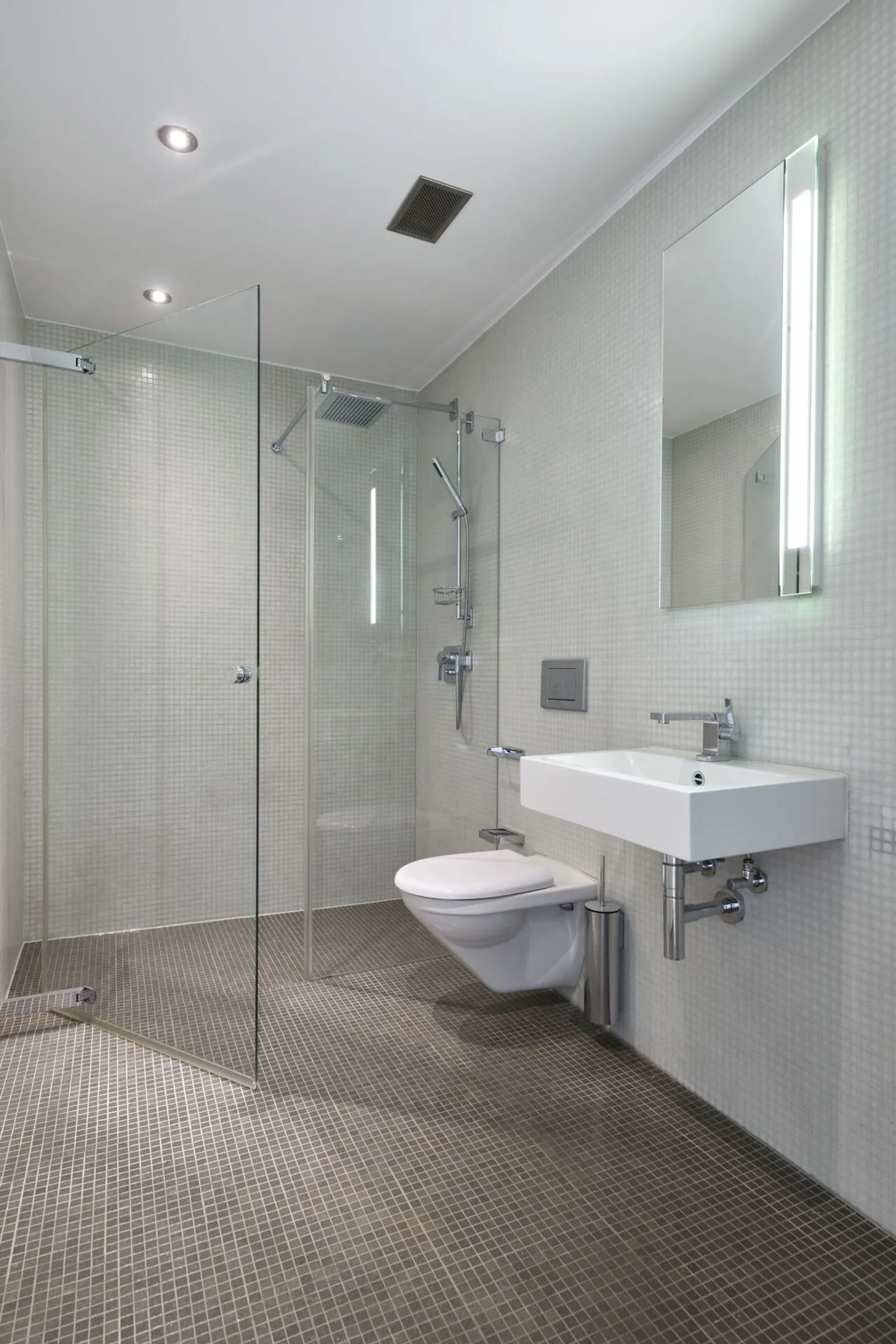 Exclusive Apartment in Prime Location! - Photo 10 of 11