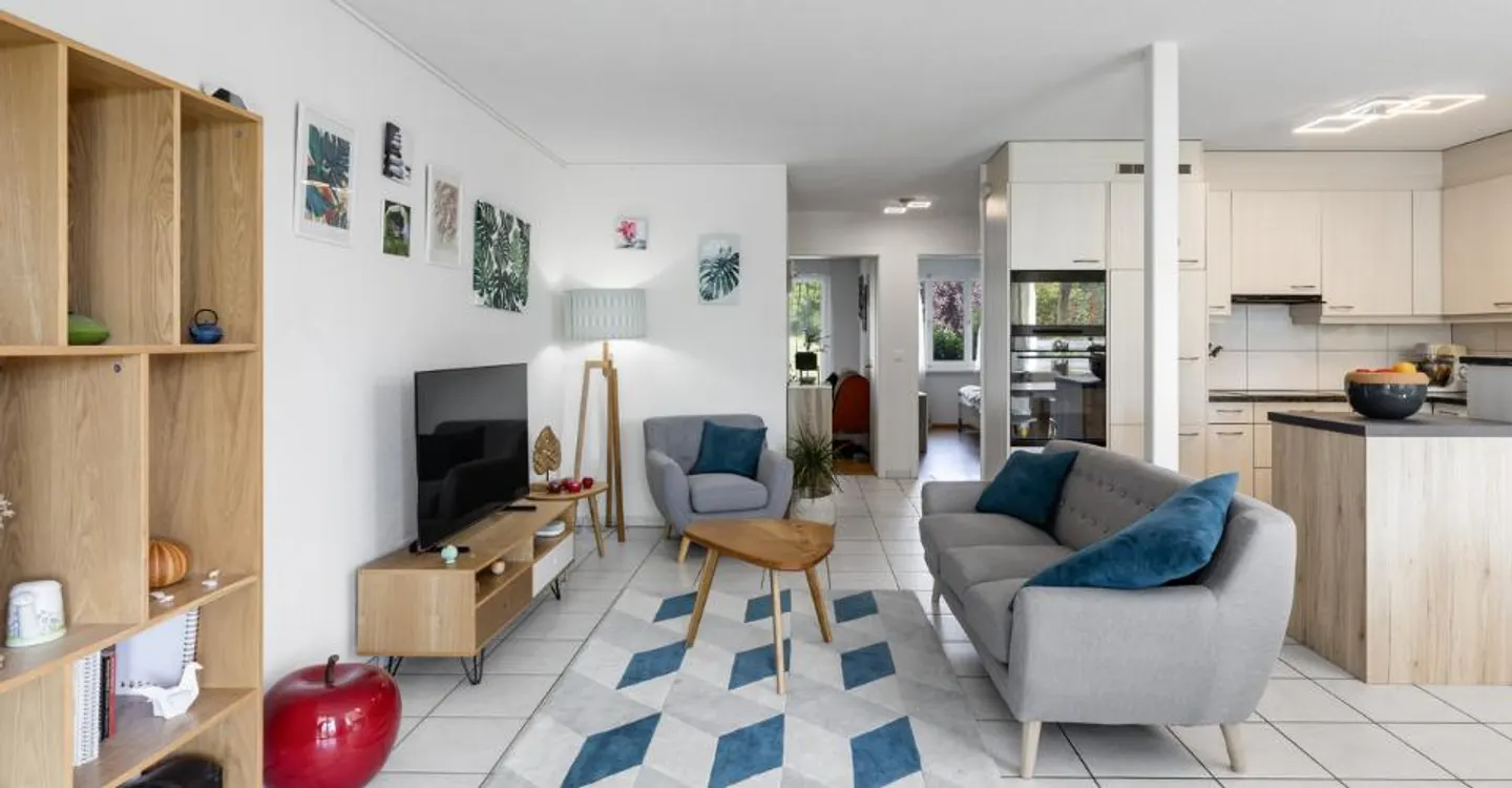 Appartement Charmant avec Espaces Extérieurs - Photo 2 sur 13