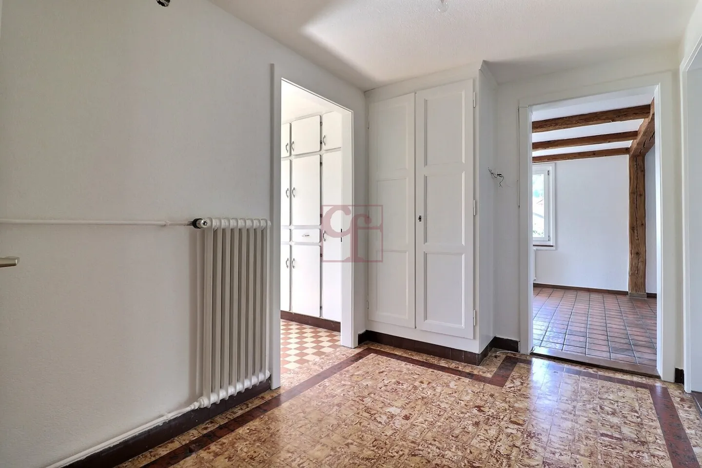Grand 2.5 pc. (env. 75 m2) avec magnifique jardin arborisé  - Photo 10 of 16
