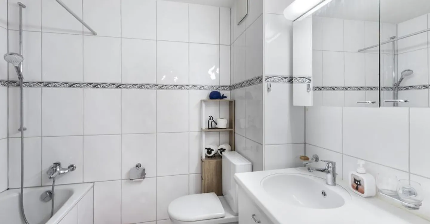 Appartement Charmant avec Espaces Extérieurs - Photo 11 sur 13
