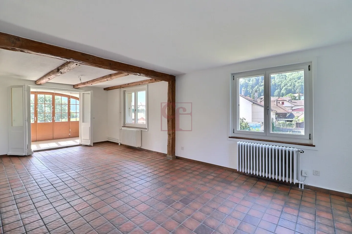 Grand 2.5 pc. (env. 75 m2) avec magnifique jardin arborisé  - Photo 12 of 16
