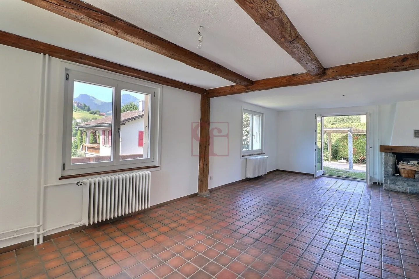 Grand 2.5 pc. (env. 75 m2) avec magnifique jardin arborisé  - Photo 14 of 16