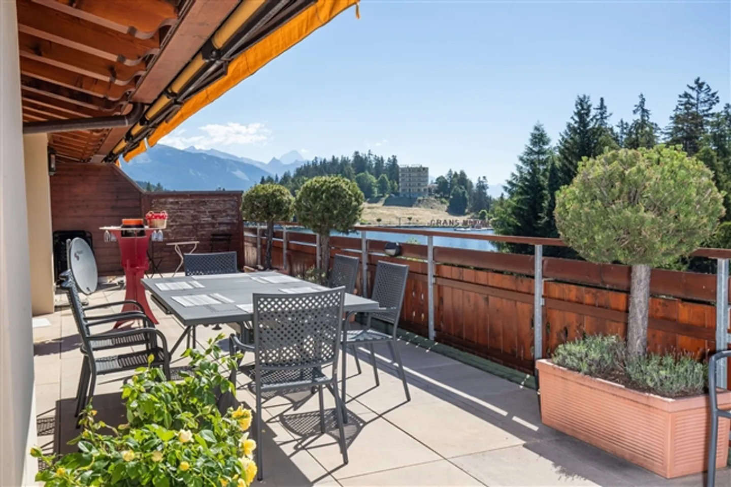 Appartamento in vendita, Route du Rawyl 36, 3963 Crans-Montana, Svizzera, a Crans-Montana, Svizzera - Foto 2 di 10