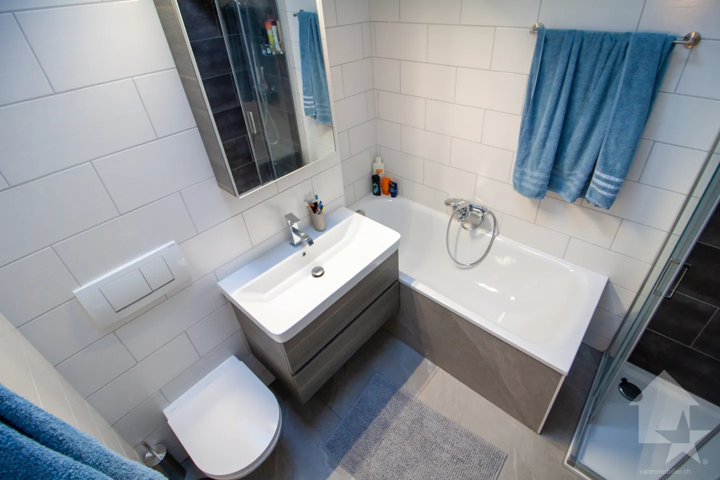 Stunning 4.5-room apartment of 115 m2 on the top floor - Photo 6 of 13