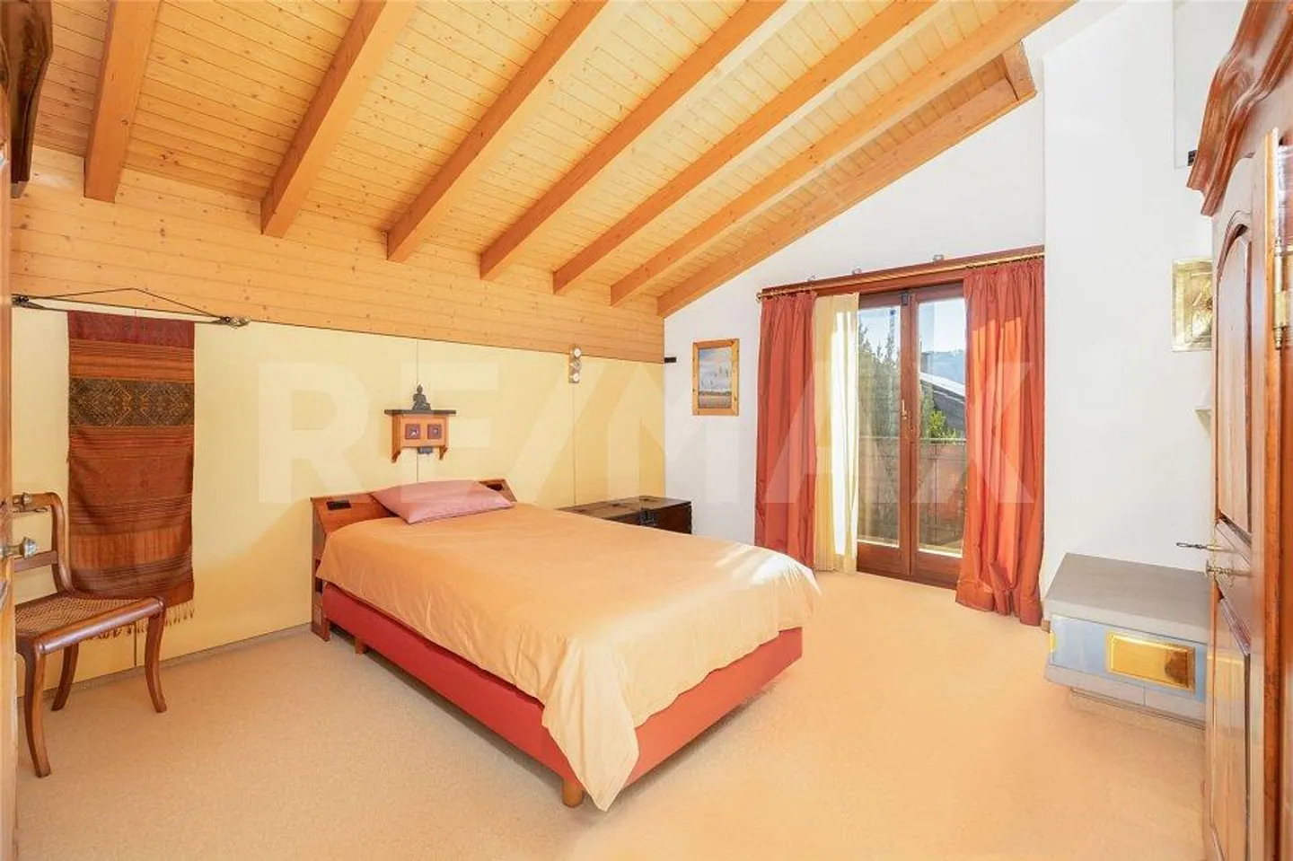Casa familiare con molto comfort, idillio da giardino e doppio garage - Foto 4 di 13