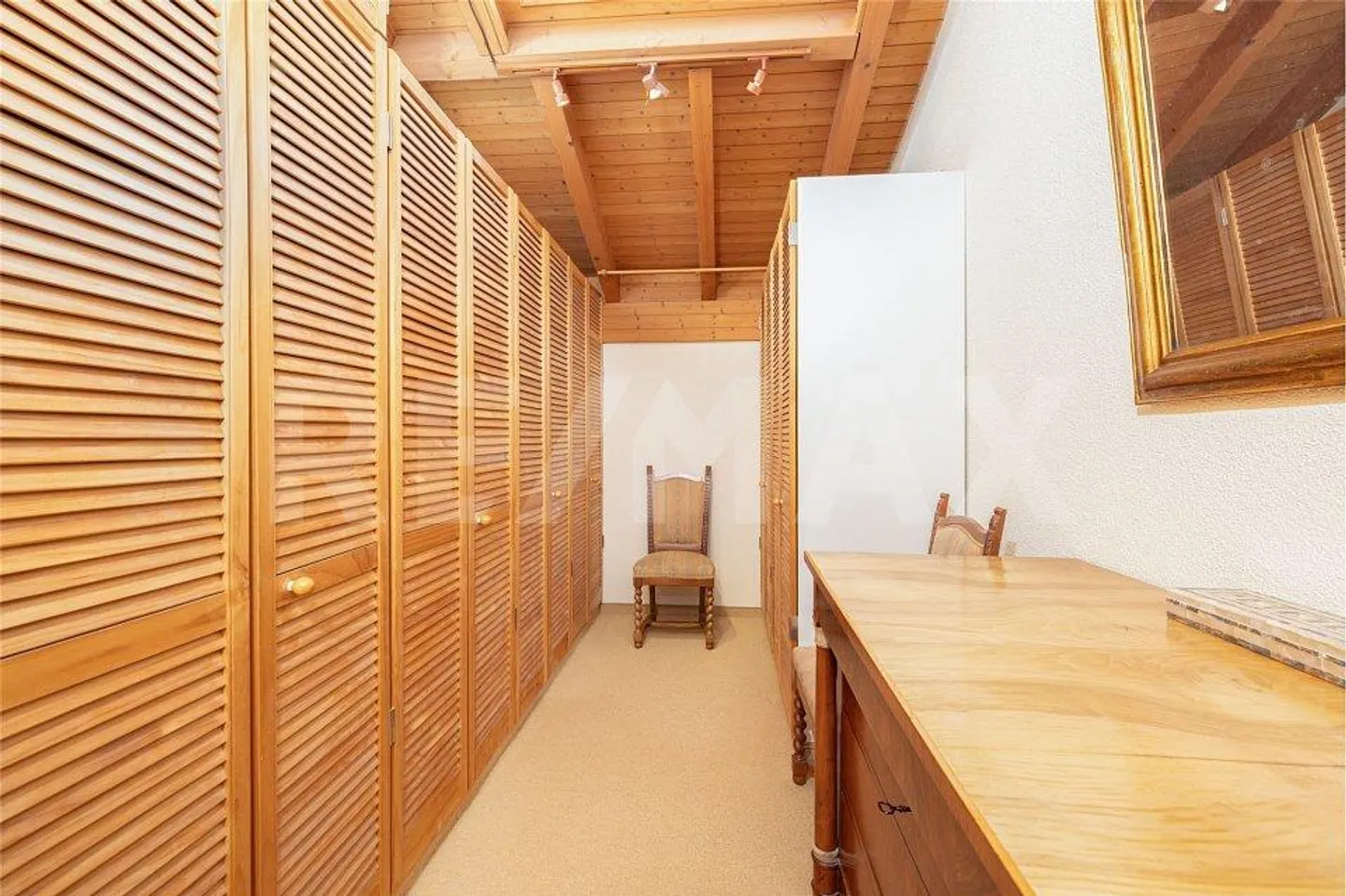 Casa familiare con molto comfort, idillio da giardino e doppio garage - Foto 7 di 13