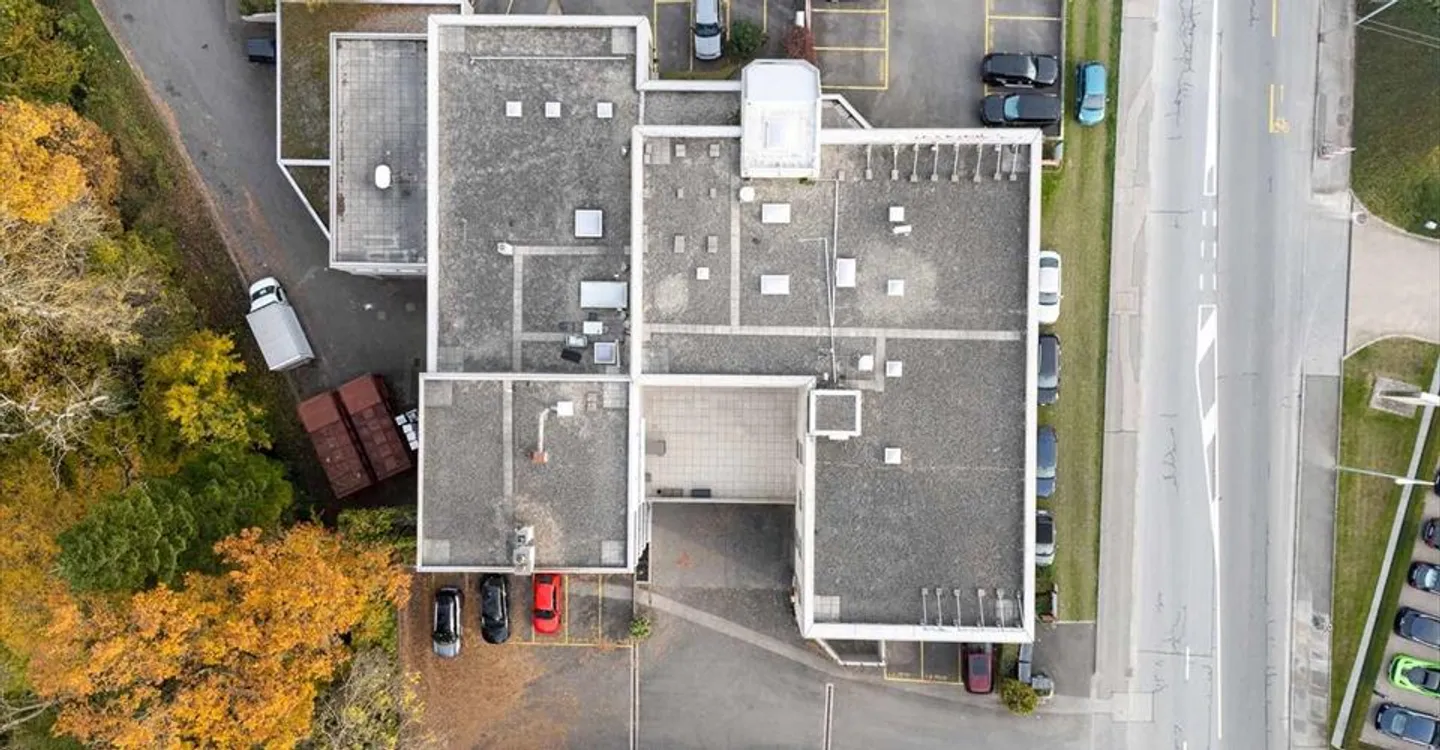 Office space for rent - Photo 3 of 5