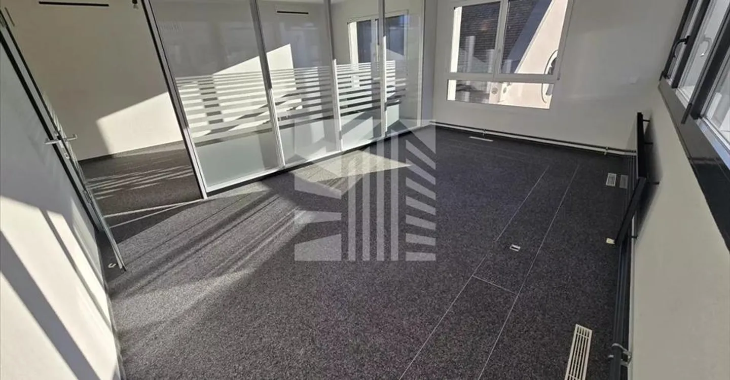 Office space for rent - Photo 8 of 10