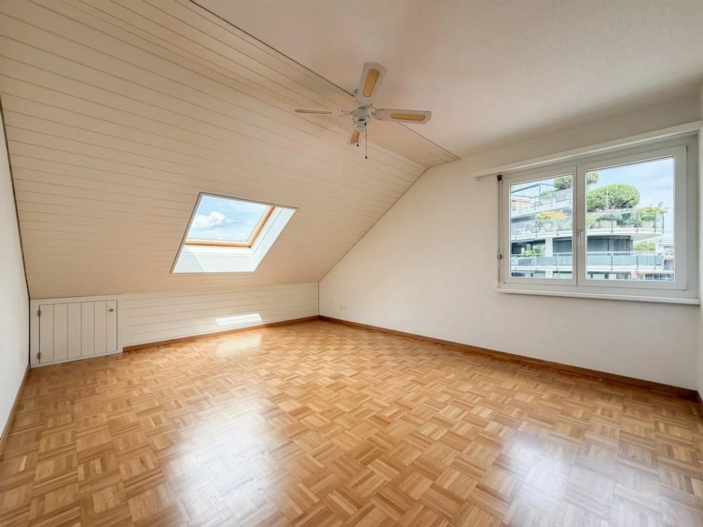 Appartement sous les toits charmant - Photo 6 sur 12