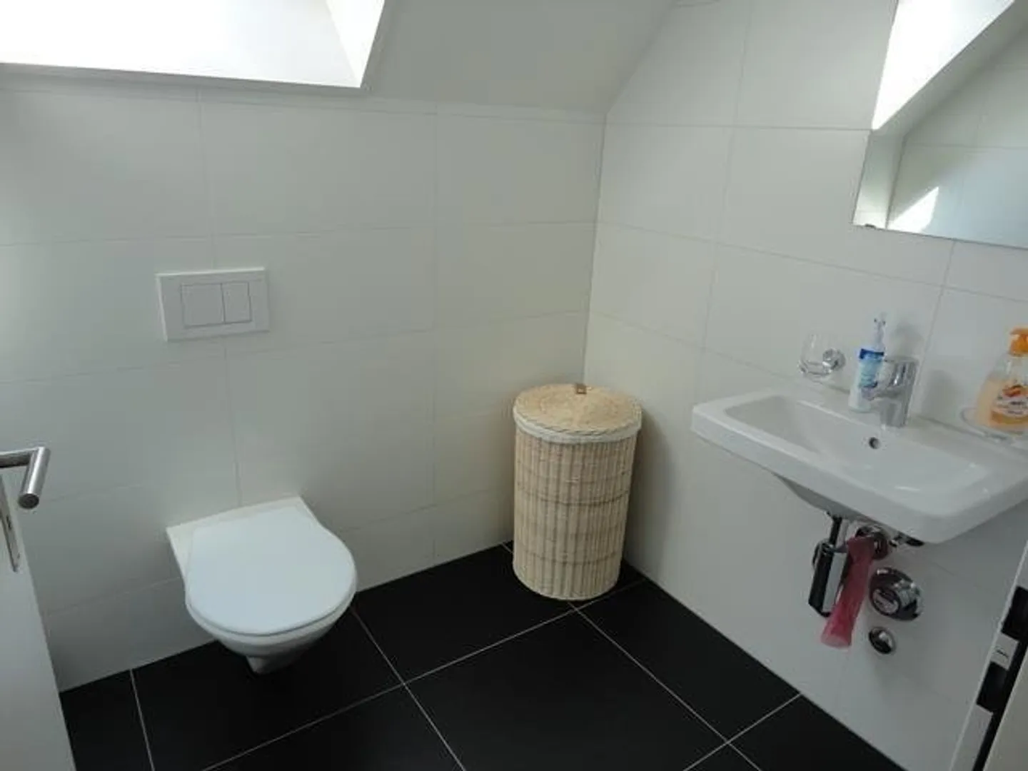 Modern Maisonette Apartment in a Well-Maintained Residential Area - Photo 9 of 11