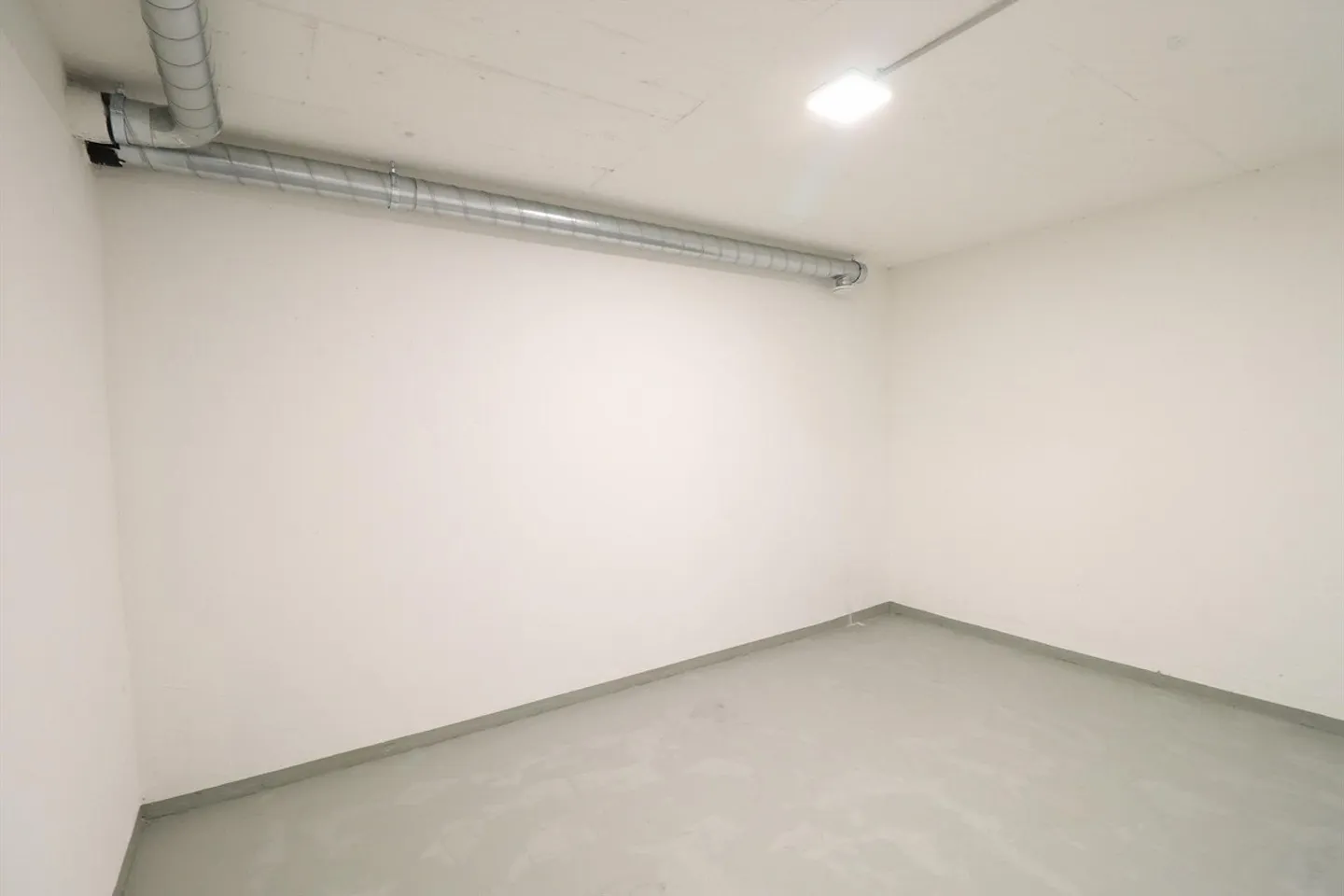 Magazzini in posizione centrale (7 - 38 m2) - Foto 4 di 6