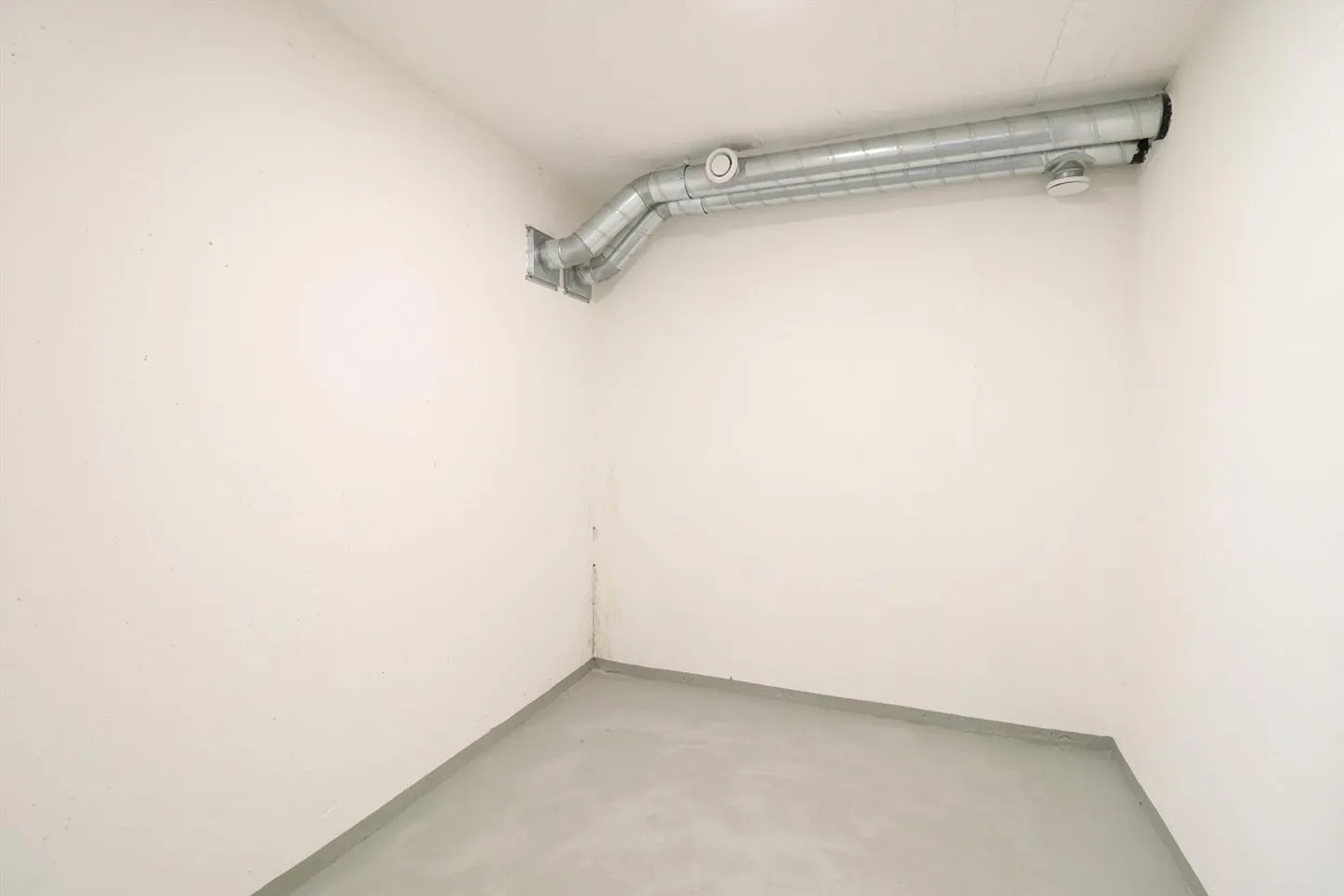 Magazzini in posizione centrale (7 - 38 m2) - Foto 5 di 6
