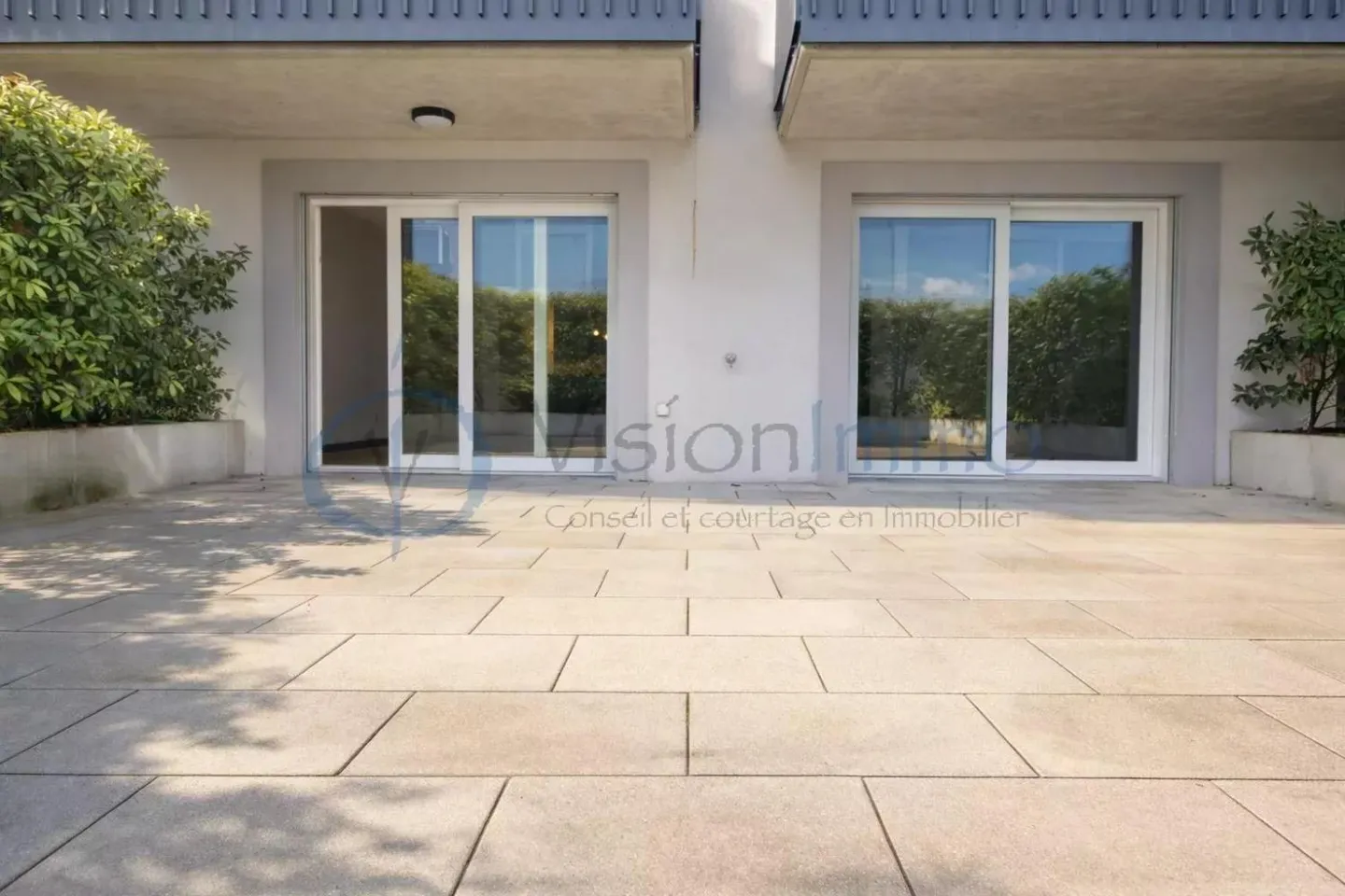 Buchillon ? 3,5 pièces avec grande terrasse de 38 m², à quelques pas du lac - Photo 2 sur 4