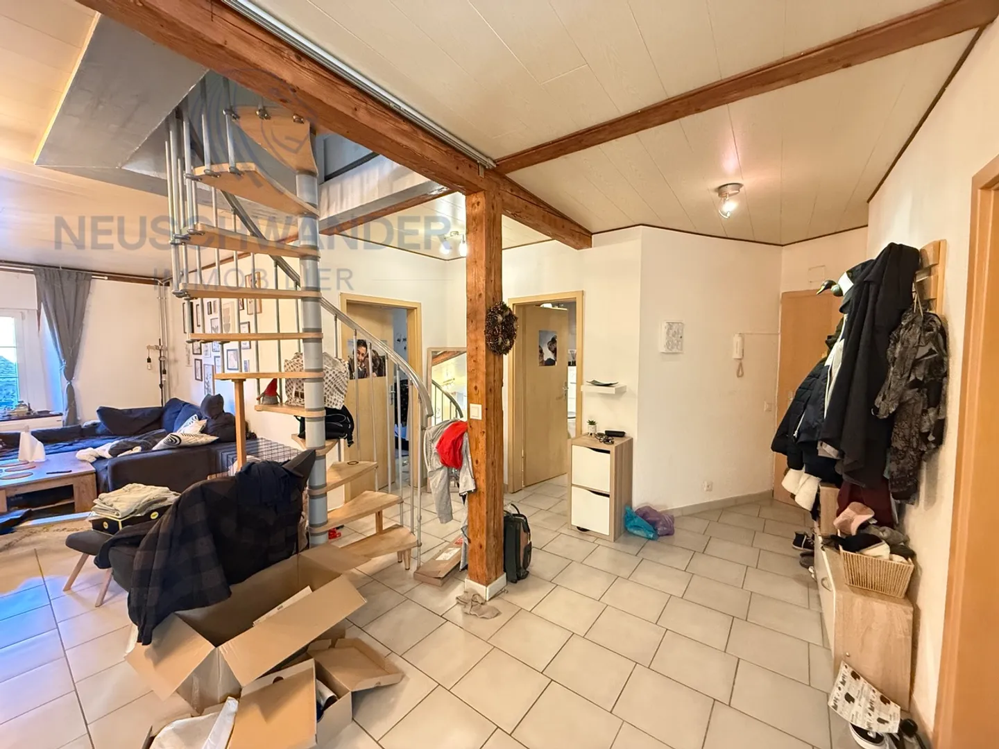 Invest in the heart of the city for this lot of two rented apartments - Photo 4 of 19