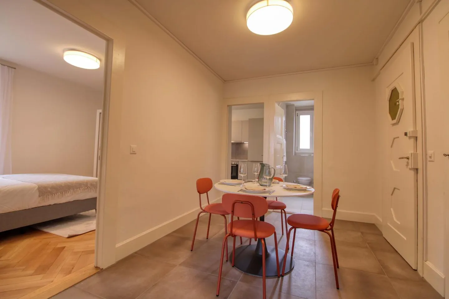 Room 1 - Photo 15 of 17