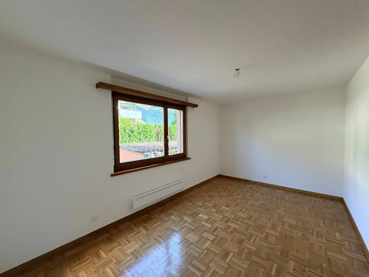 Solid 3.5-room apartment with beautiful terrace and EHP in Interlaken - Photo 6 of 19