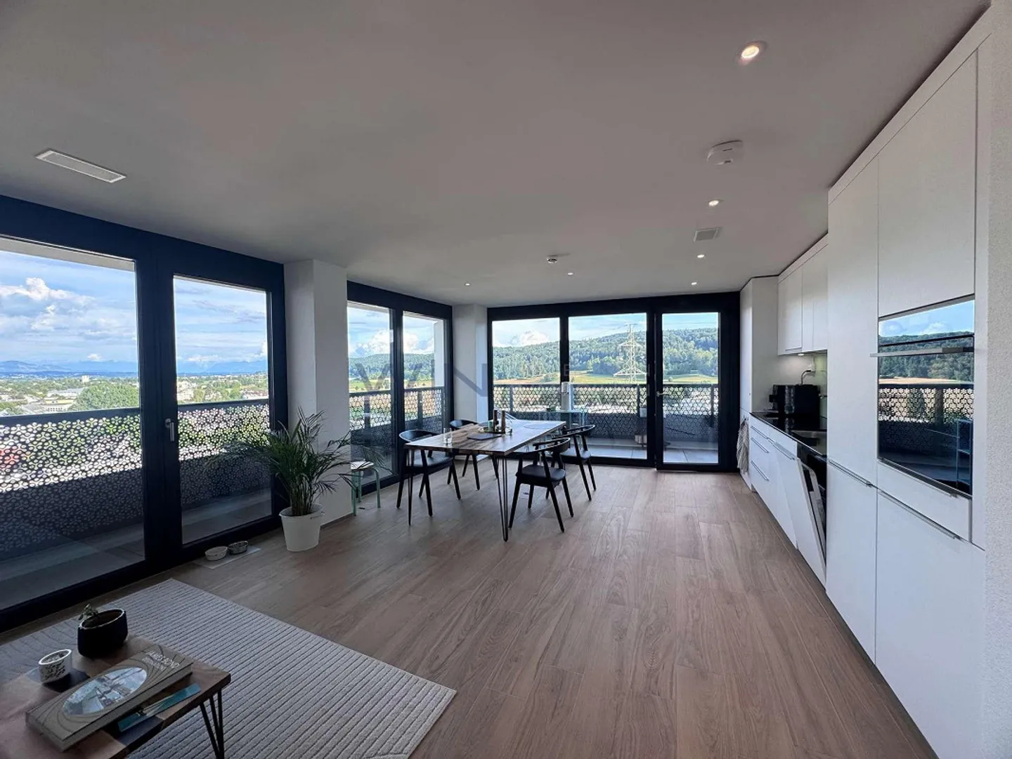 Vivere a un livello superiore: Lusso al 13° piano - Foto 2 di 12