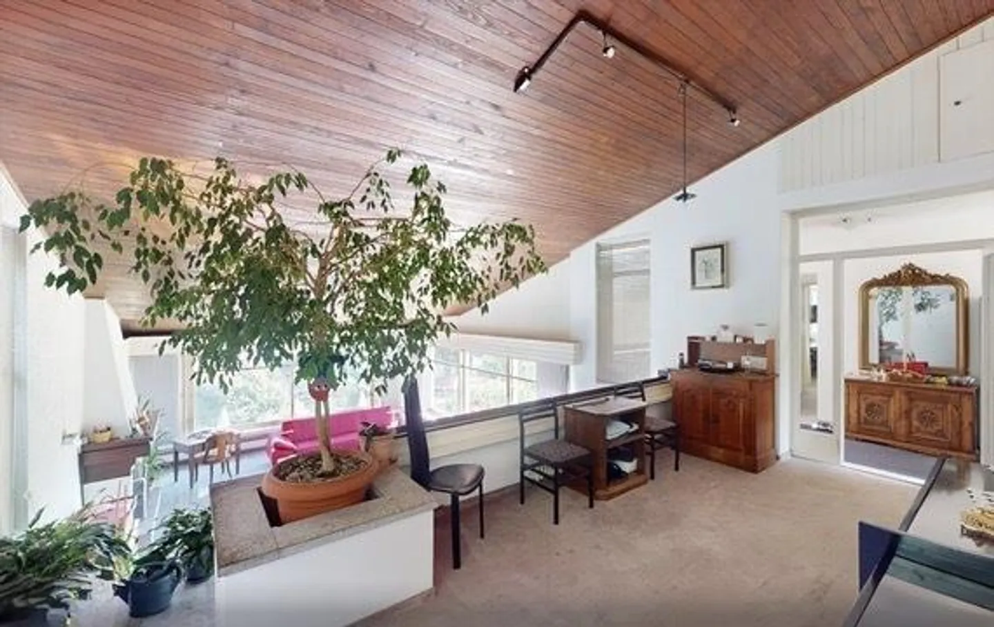 Casa architettonica unica - posizione idilliaca e utilizzo versatile - Foto 4 di 15