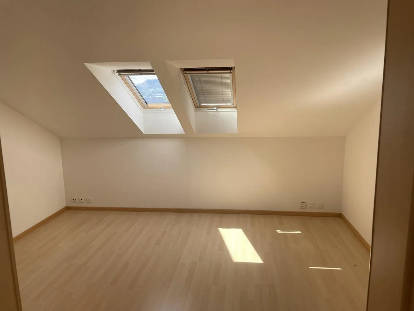 Appartamento attico luminoso e moderno con un affascinante contesto! - Foto 9 di 13