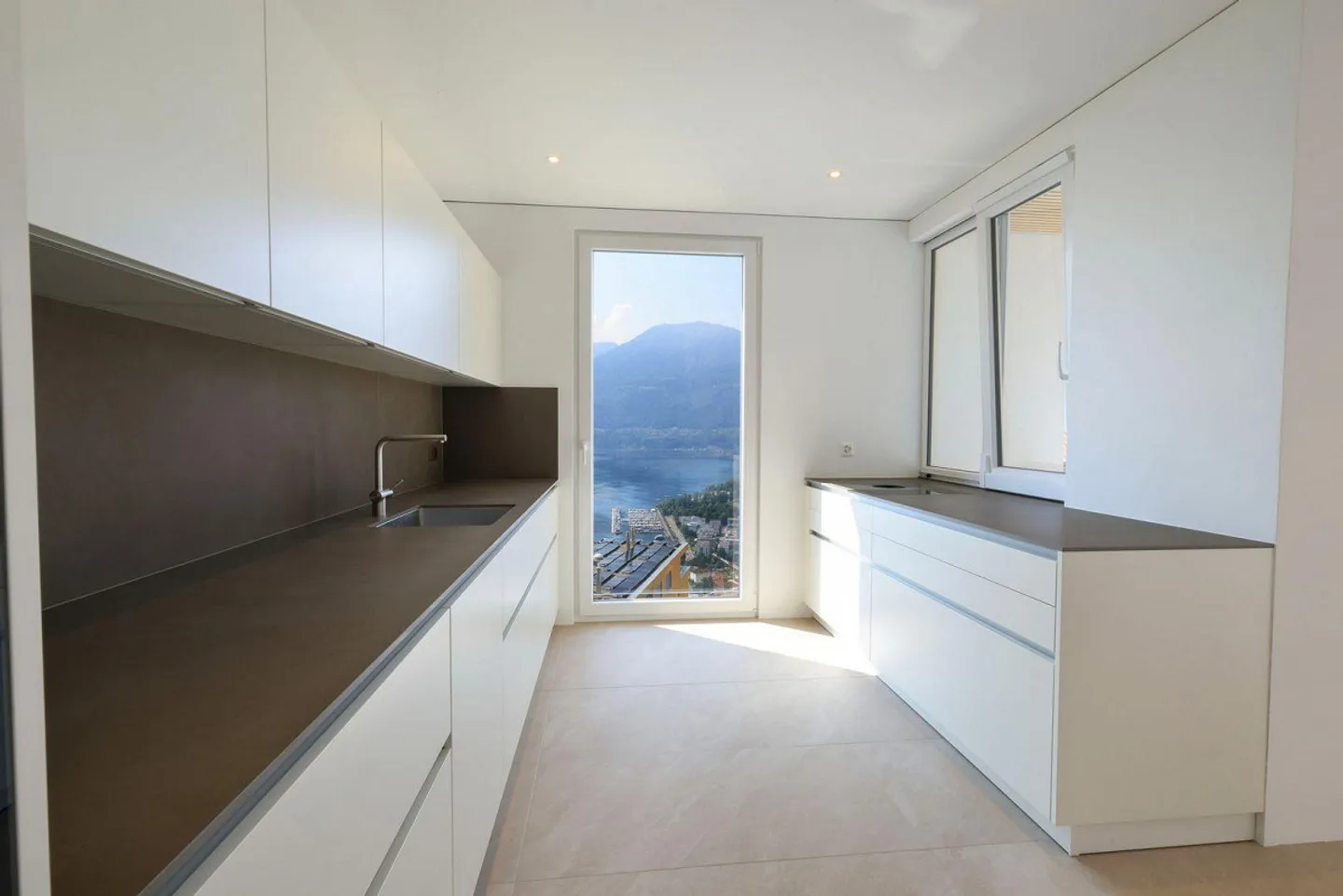 Elegante Wohnung mit Seeblick - Foto 4 von 24