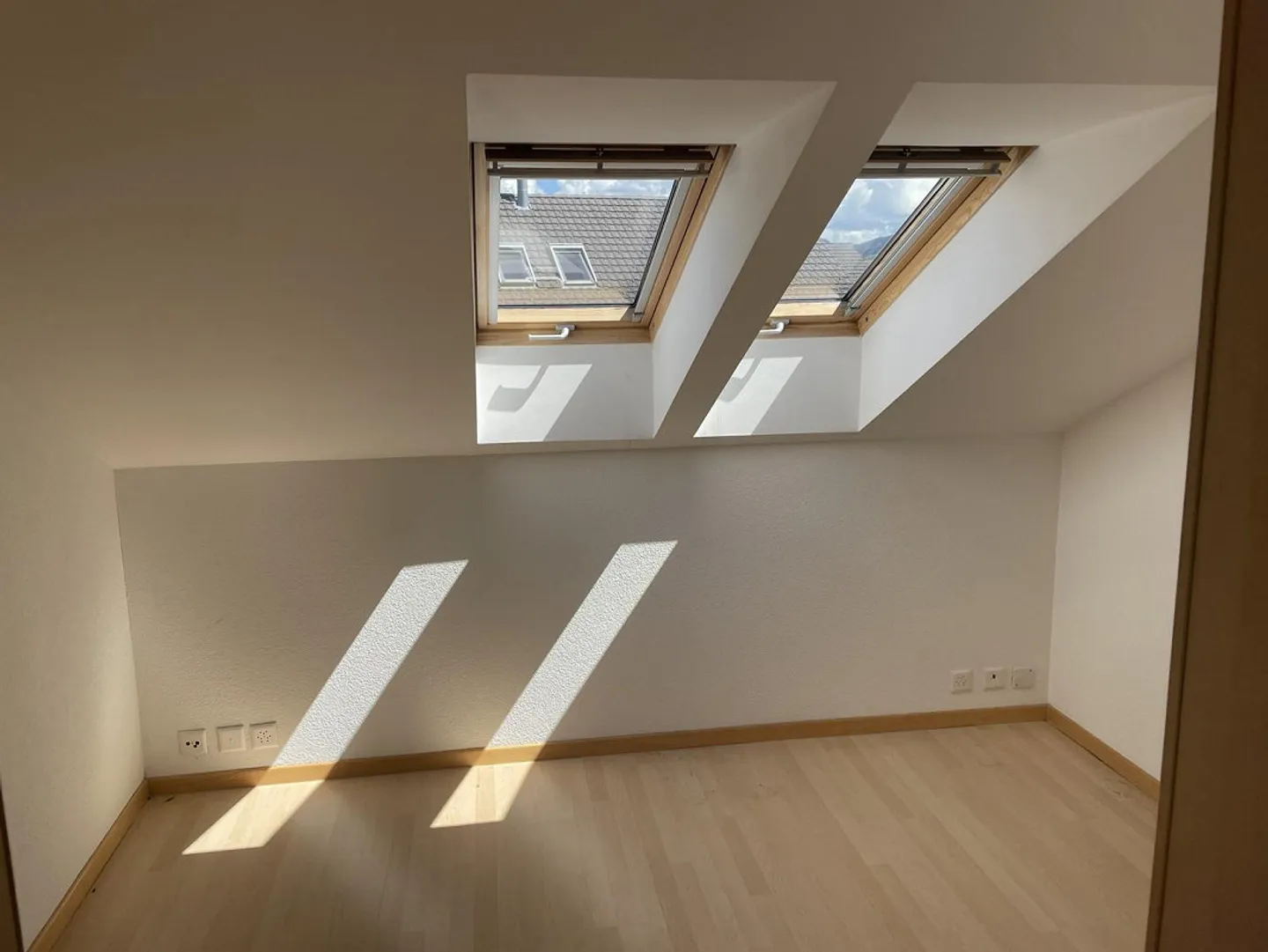 Appartamento attico luminoso e moderno con un affascinante contesto! - Foto 10 di 13