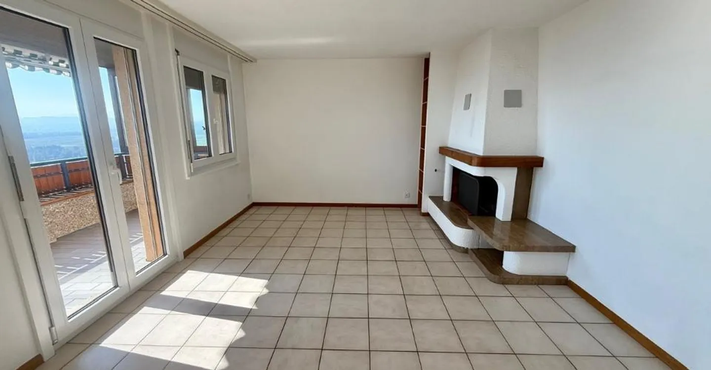 3.5-room apartment on the 1st floor with a view of Lake Murten - Photo 2 of 7