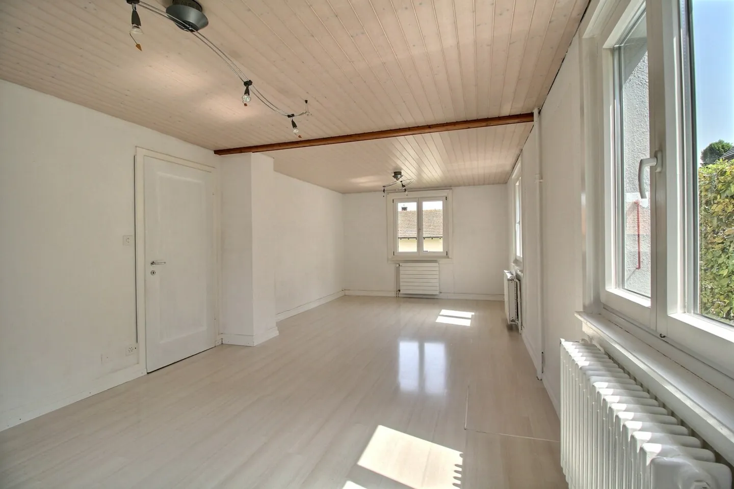 Casa affascinante da ristrutturare - Foto 3 di 21