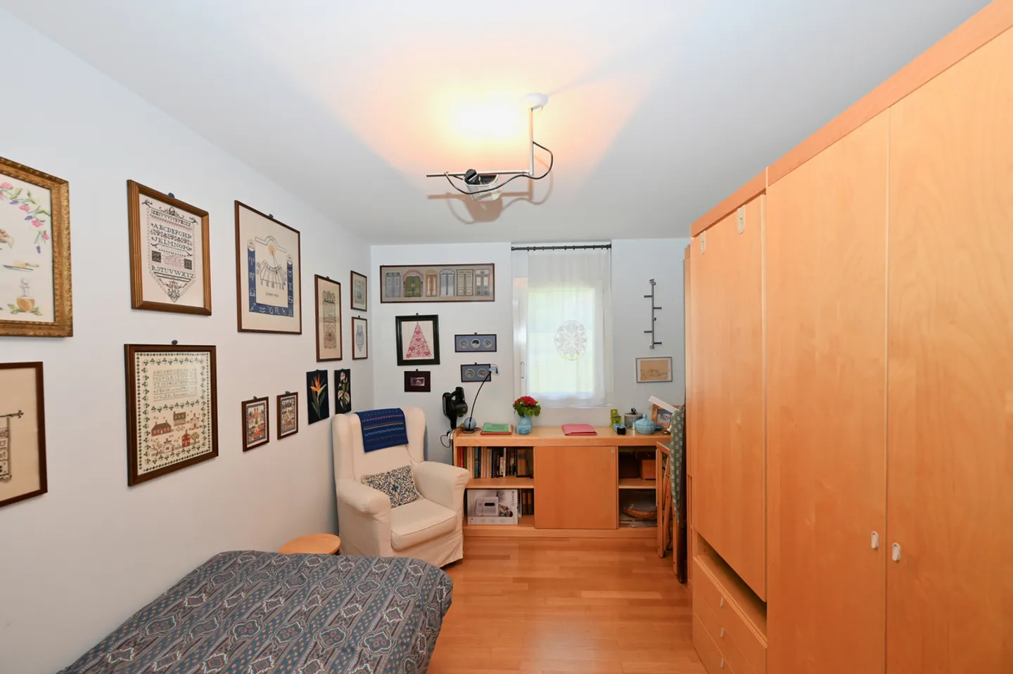 Refined Apartment with Magnificent View of Lake Lugano - Photo 16 of 20