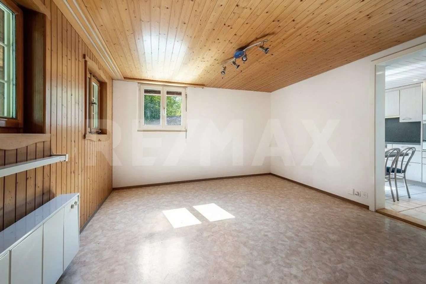 4½-Room Semi-Detached House with Apartment - Photo 11 of 13