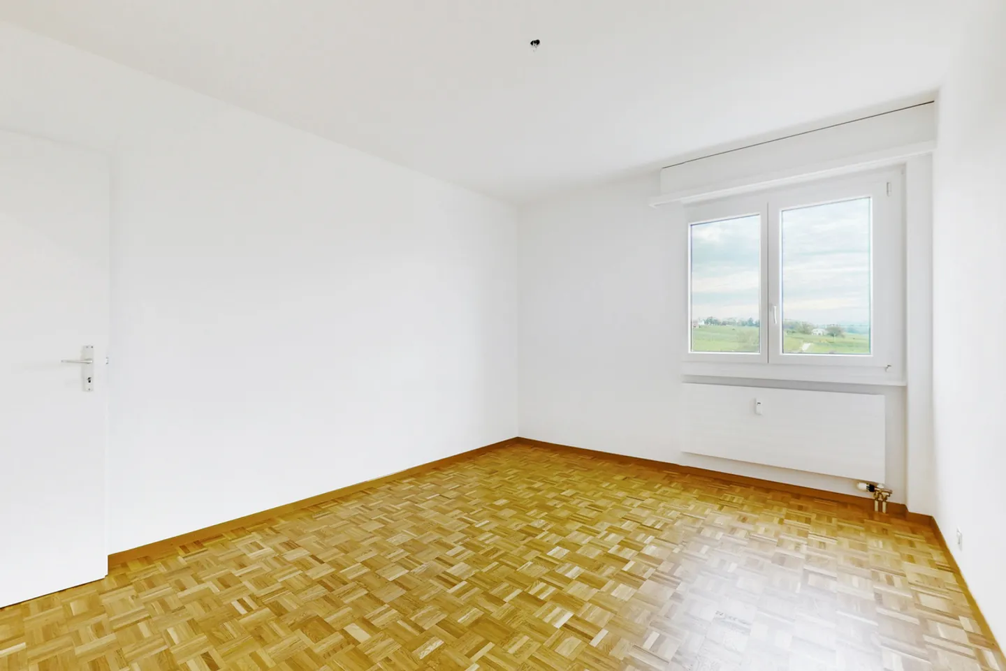 Apartment with lake view! Limited until 31.12.2027 - Photo 3 of 10