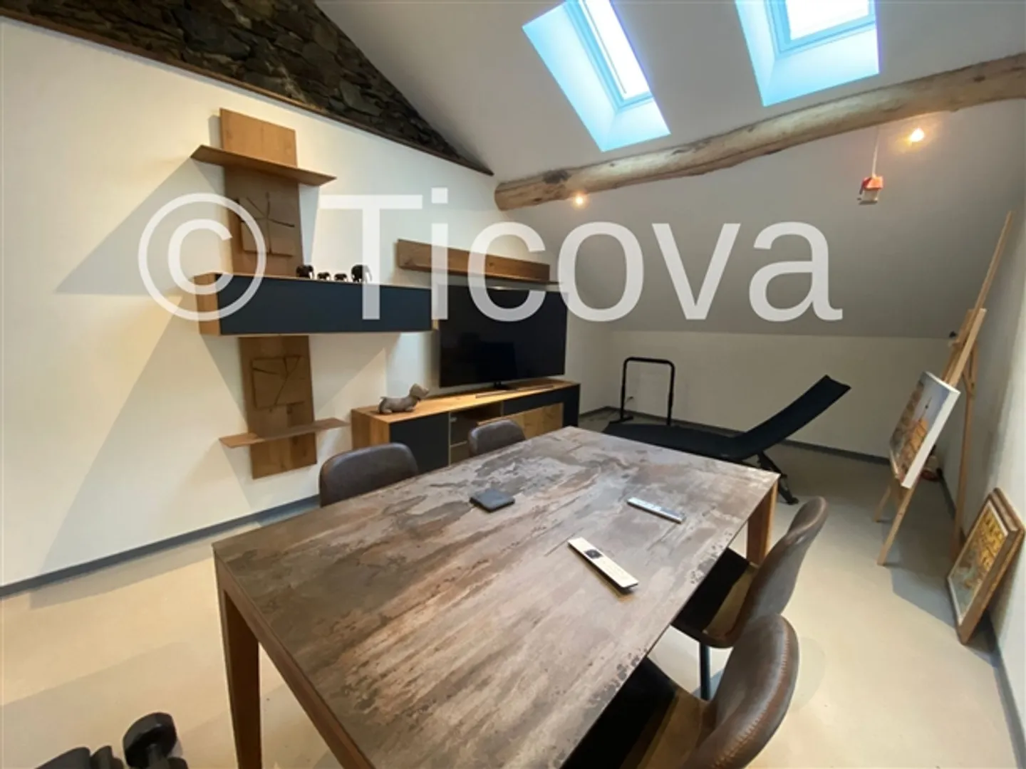 "Rivera 4.5 Rooms Renovated in a Core House" - Photo 3 of 11