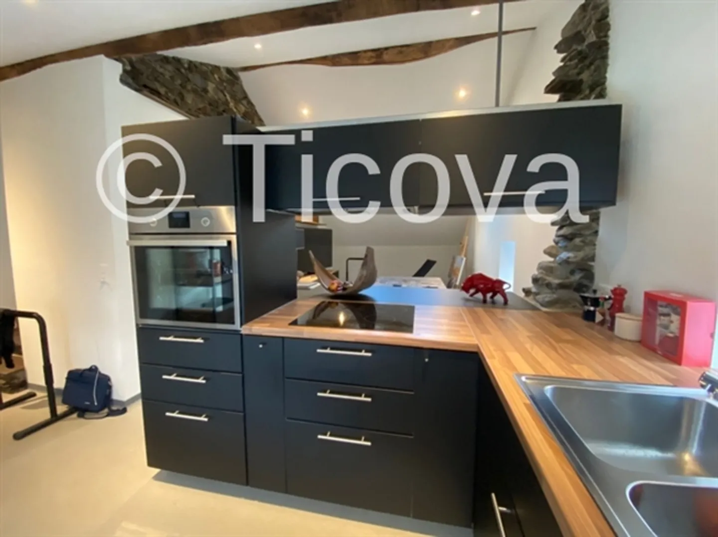 "Rivera 4.5 Rooms Renovated in a Core House" - Photo 4 of 11